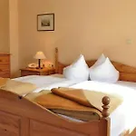 Garni Floriani فندق